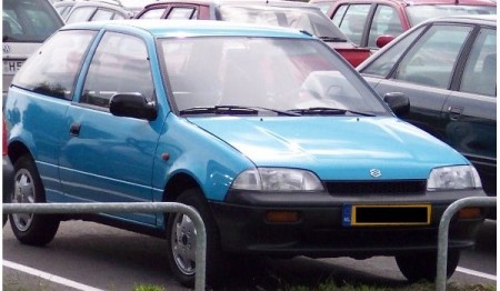 Suzuki Swift produkowany od 1996 do 2002 roku 